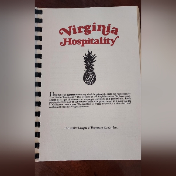 Cookbook Virginia Hospitality 1982 Junior League Hampton Collection Paperback - Picture 2 of 10